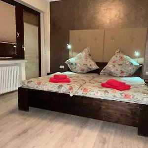 Deluxe Zimmer mit Kingsize-Bett